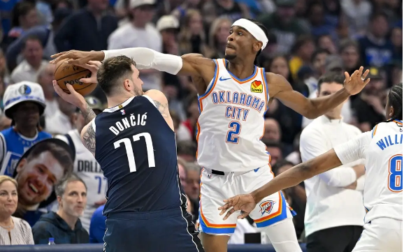 东契奇丢关键罚球SGA34+8 雷霆逆转独行侠总分2-2