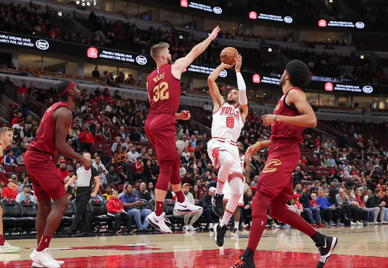 武切维奇砍两双 拉文18+6 公牛加时139-137险胜骑士