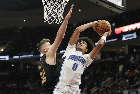 米切尔22分钟22分 萨格斯新高28分 骑士轻取魔术喜提6连胜