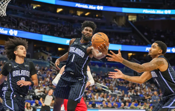 小瓦格纳23+7 普尔24分 魔术6人上双送奇才4连败