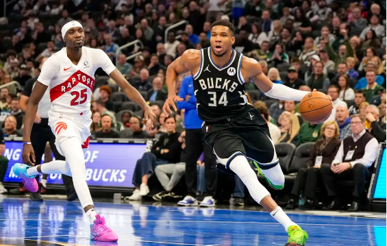 字母哥23+7 利拉德缺阵 迪克32分 雄鹿力克猛龙