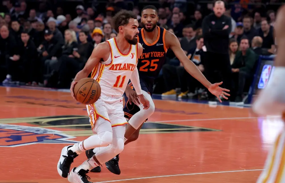 杨22+5+11 杰伦-约翰逊21+15+7 唐斯19+19+5 老鹰淘汰尼克斯