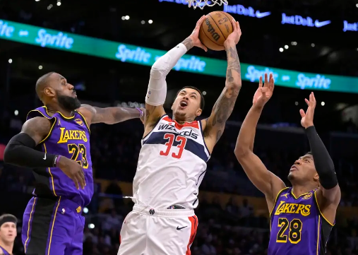 浓眉29+16+5 詹姆斯21+10+13 普尔15+7 湖人主场轻取奇才