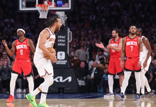 布伦森42+10 阿门三双 尼克斯末节轰46分逆转送火箭三连败