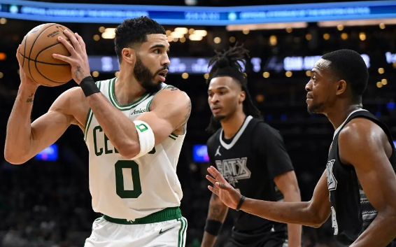 塔图姆32+14文班17分 波神29分凯尔特人116-103轻取马刺