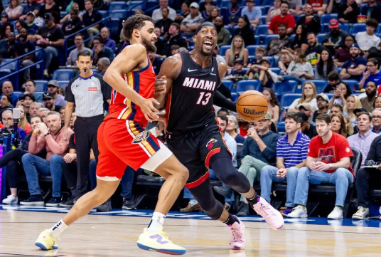 阿德巴约23+12 希罗22分 热火10人上双49分狂胜鹈鹕