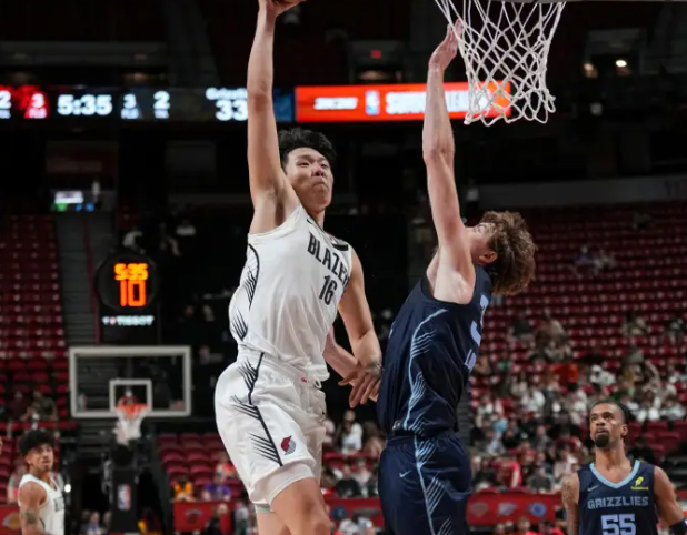 夏联-杨瀚森10+5+3+1帽 韦尔斯23+7 开拓者不敌灰熊